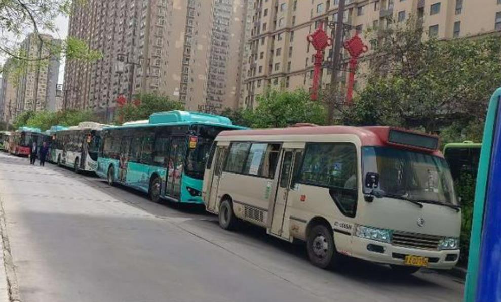 华商头条|上海发补贴 、广州兑换积分 有老人建议取消免费乘车  借鉴这些城市做法