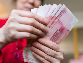 在好几个城市工作过 最后在哪里领养老金？人社部释疑