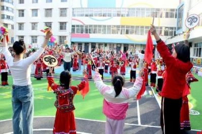 阳光润童心 普惠促成长