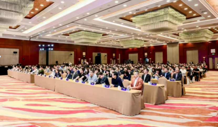华商头条|聚势·共生·创未来  利亚德集团发布未来三年战略蓝图