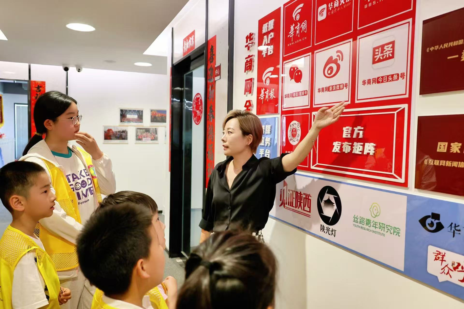 velbEsRllYKiZJYg.jpg 微信图片_20250420173852.jpg