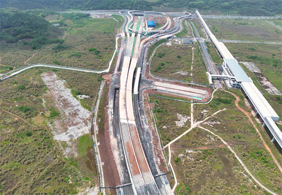渝长三标项目现场。重庆城投建设公司供图