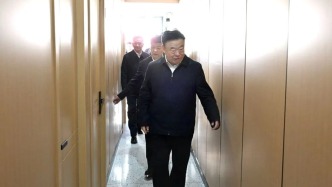 五一假期前两日 多地党政主官暗访景点、商圈安全工作
