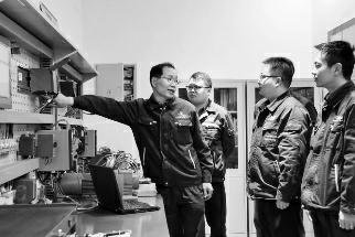 刻苦学习勇于创新 参与技术革新40余项