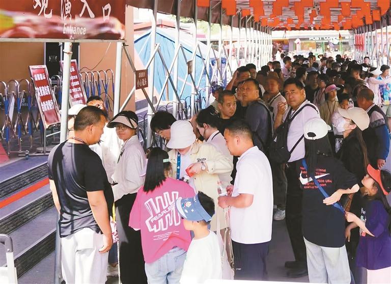 临潼旅游市场持续火热