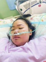 父母决不放弃 学校伸出援手 希望她能挺过去