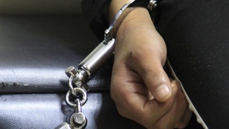深圳警方通报男子地铁站附近殴打女子：曾患精神疾病 已被刑拘