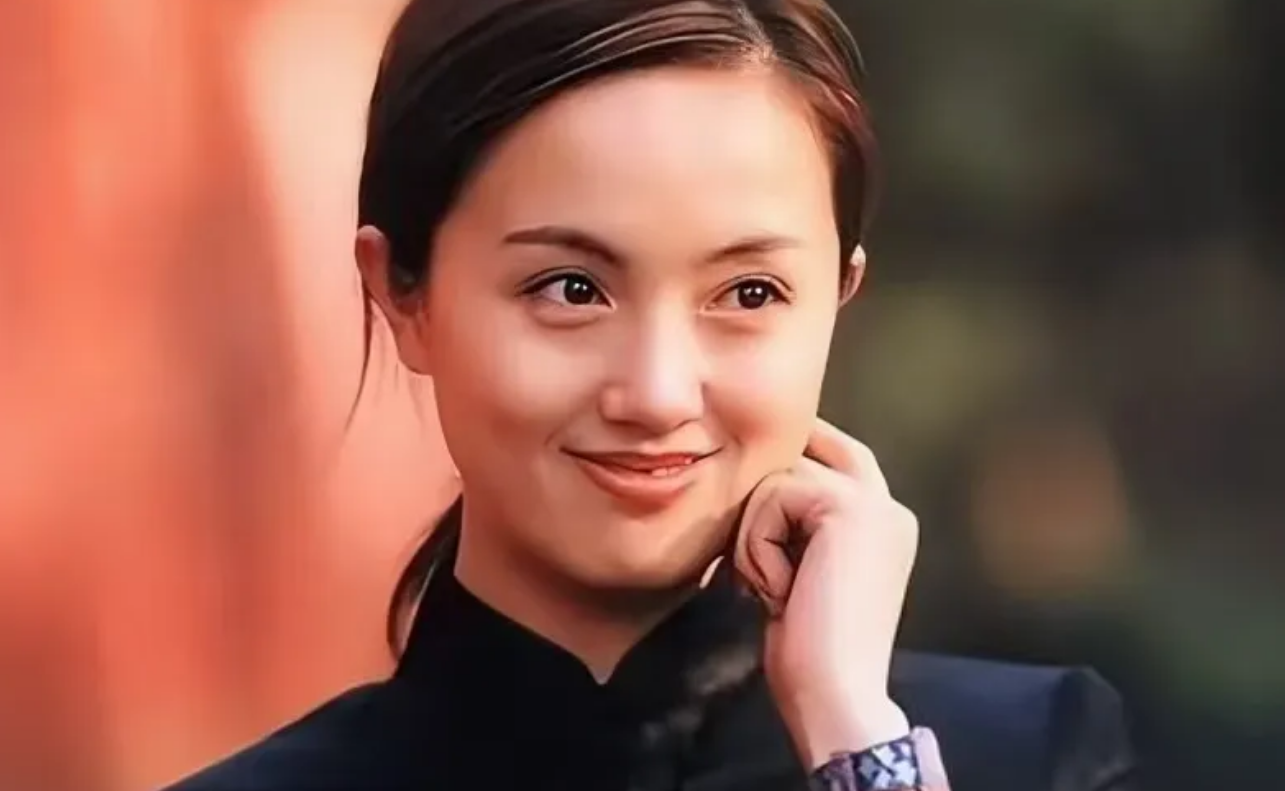 中国国家话剧院同事撰文悼念朱媛媛