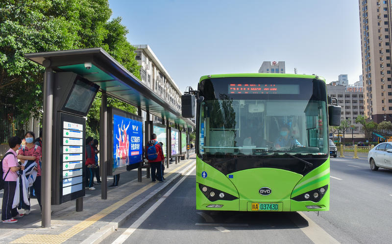 西安公交集团暖心护航2025年高考