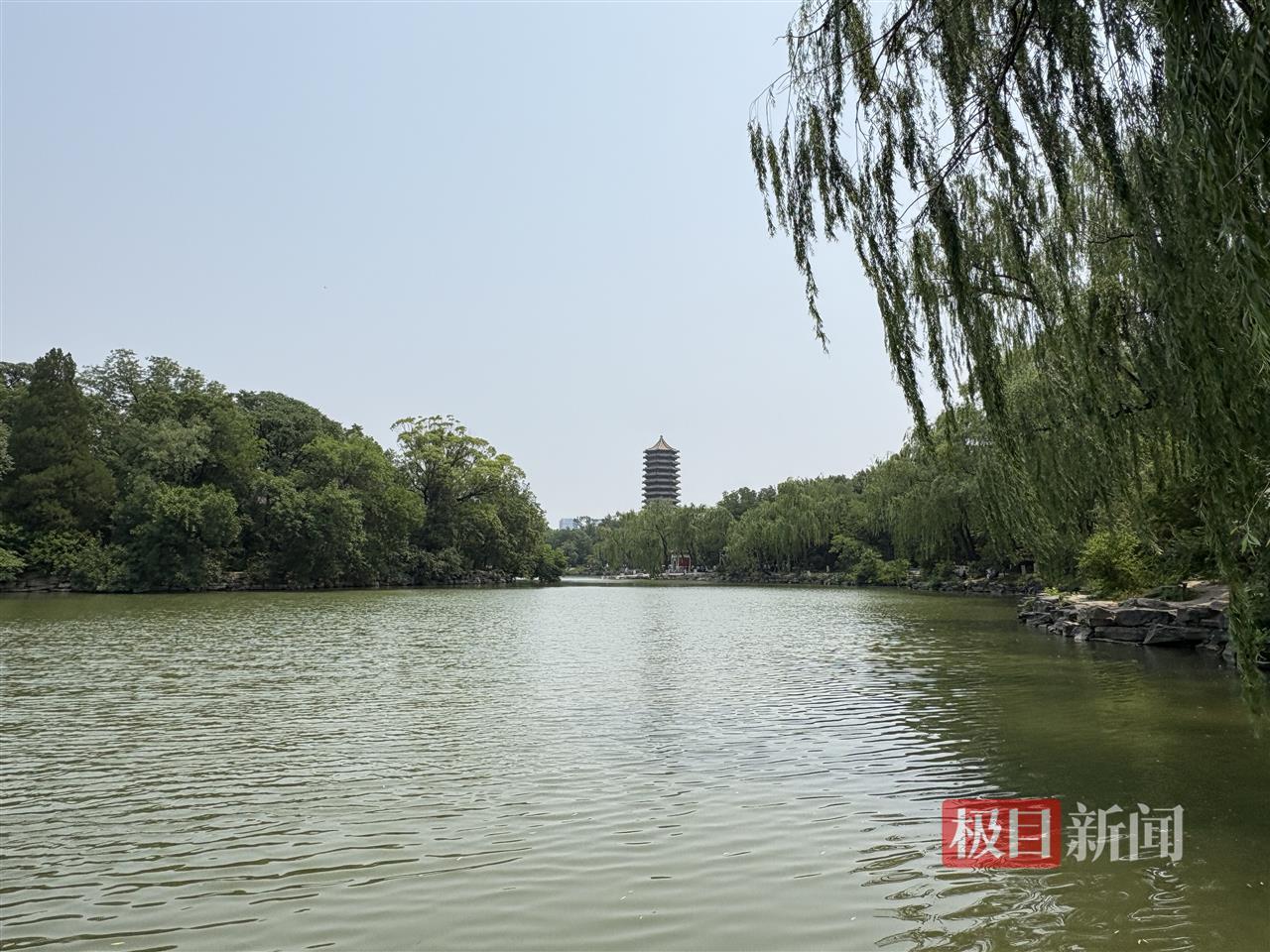 北大清华河湖水现网络交易平台 校方回应：不应成牟利商品