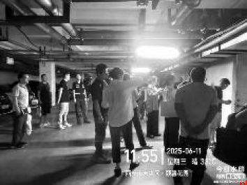 法院强制执行后老物业仍未退场还收费
