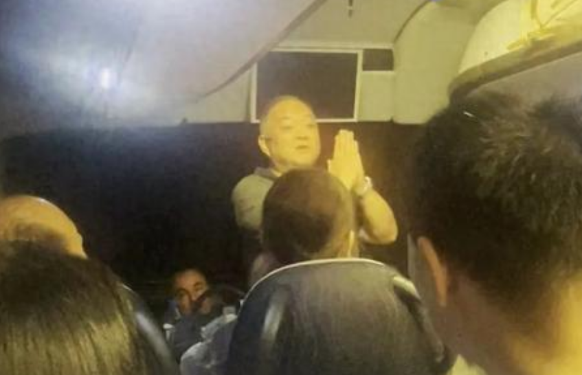 百余名同胞顺利撤至阿塞拜疆 大使馆领事一句话让人泪目