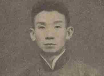 华商头条|铭记历史 缅怀先烈｜从文人到战士：郁达夫的笔尖抗战