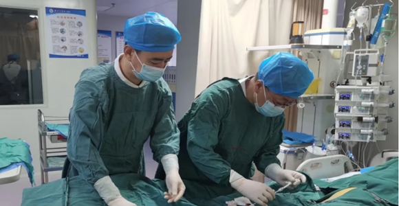 西北大学第一医院介入科瓣膜术后两周成功“拆除”下肢栓塞炸弹
