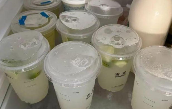 爆了！周末“外卖战”又开打 网友急了：我都胖好几斤了