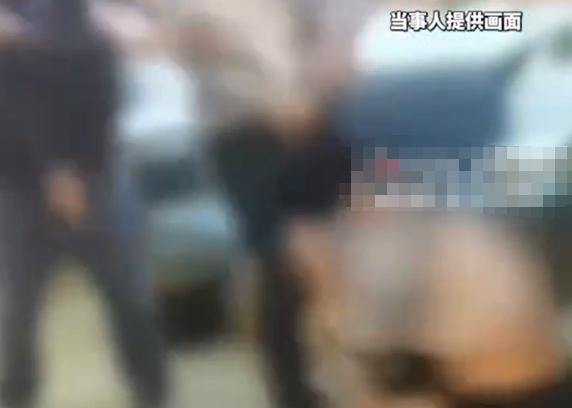 贵州毕节一孕妇凌晨吃宵夜遭两男子殴打 一人系公职人员