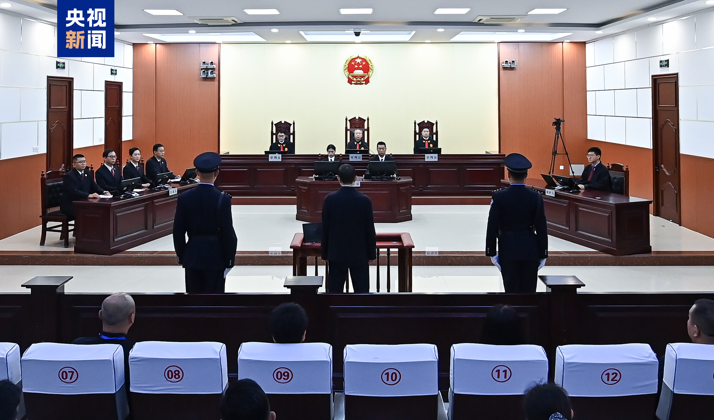 受贿2.89亿余元 中国电科原副总经理何文忠一审被判死缓