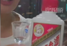 3元面馆因“48元一杯茅台”爆火 店主：身心俱疲 已下架