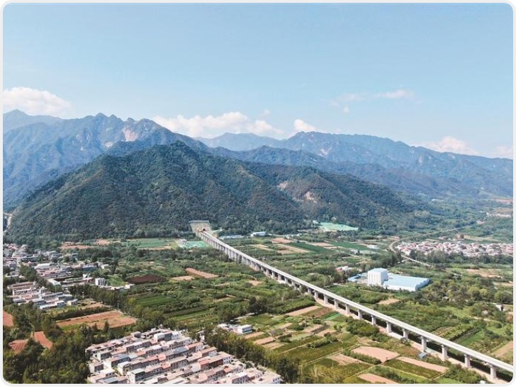 西康高铁全线桥梁架设圆满完成