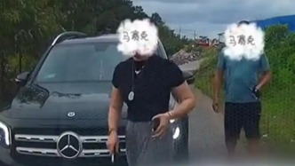 “被亮证逼迫让路”当事人：已接受对方道歉 望依法依规处理“亮证者”