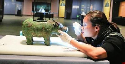 复原3000年前青铜牛尊铸造工艺