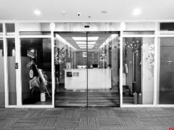 迟迟不退费 门店总关门 西安一女子称“珍爱网”无诚信