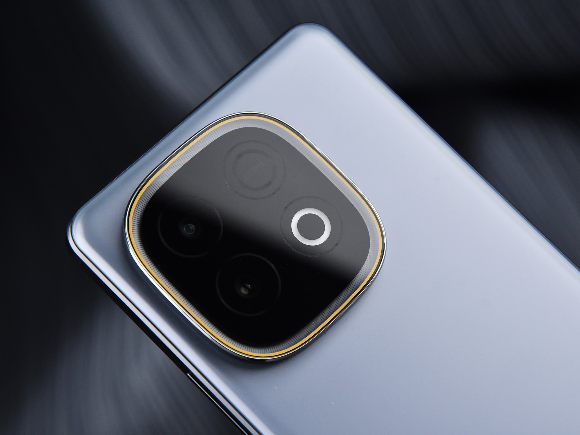 性能续航双拉满！iQOO Z10 Turbo+：游戏党与续航焦虑者的选择