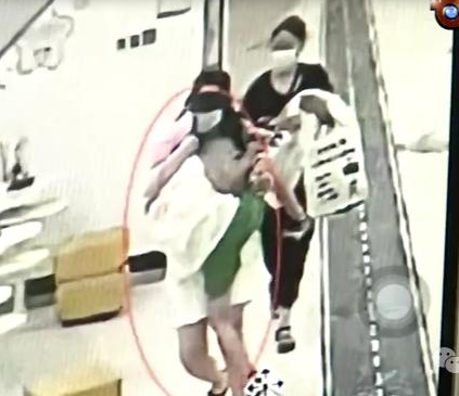 6岁男童被邻居带去顶替女孩打疫苗！倒查发现半年前也打过