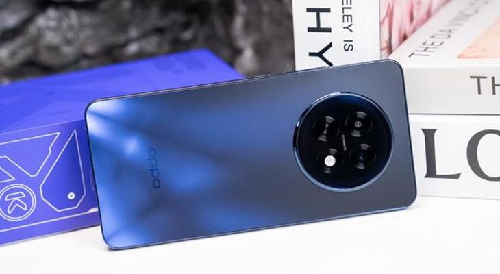 OPPO K13s高亮好屏流畅耐用 千元户外神机