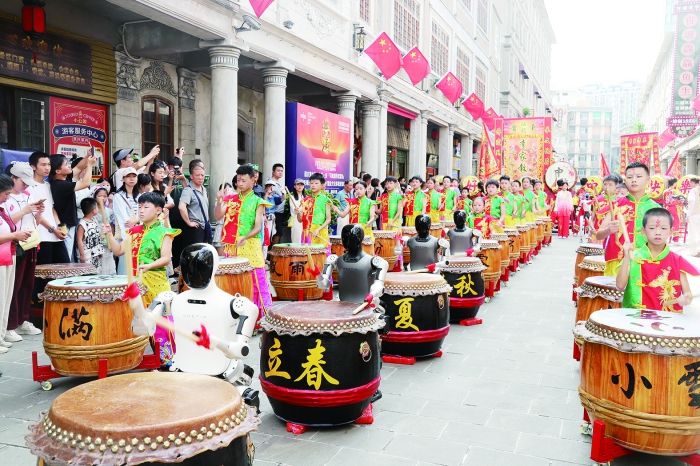 小城“串游”火热 AI助手备受青睐