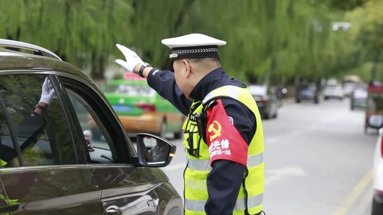 eqJhT4EXzPldZ8Fh.jpg 01476fd861b7e7520ab9ec24efd631a5.jpg