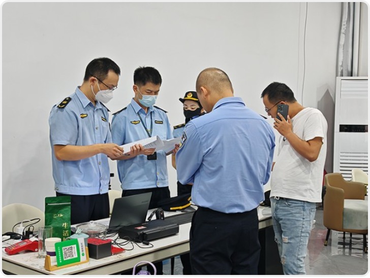 驾照、行驶证P一下就能开网约车？4人被抓获 45名司机将被罚