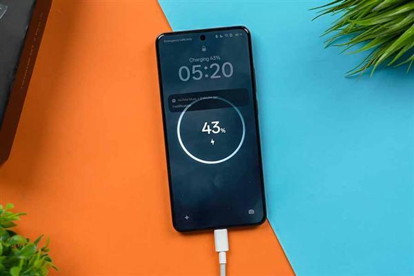 realme UI 7.0正式版升级计划公布