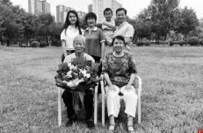 朱显鸽：以爱为舟 撑起九口之家的温暖港湾