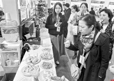 智能采摘机器人大受欢迎 榆林羊毛衣“现场下单”