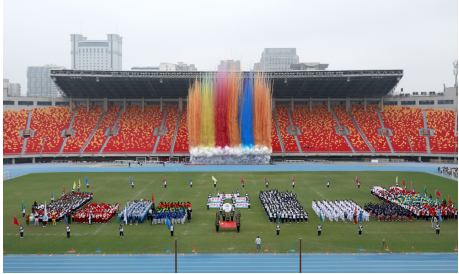 五校区近万师生首次同场亮相 西安市八十三中教育集团第二届运动会震撼开幕