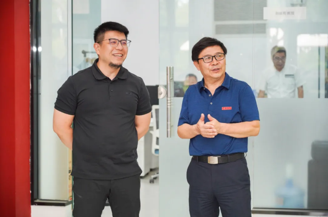 E9sHiZsxz2lt0IQr.png image.png