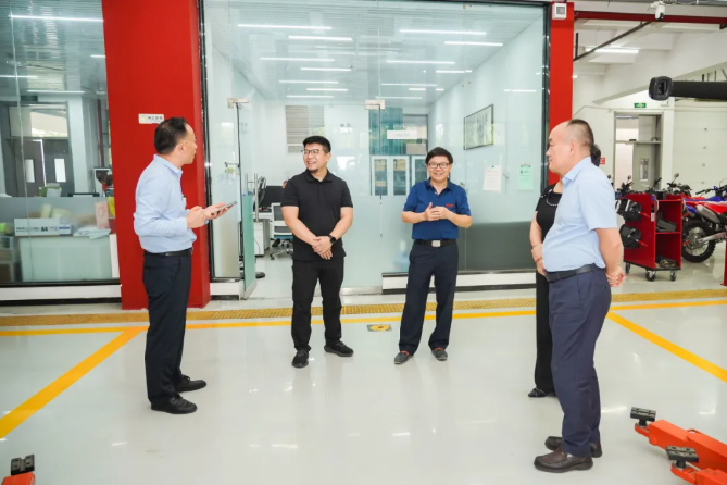 d1u3IoIDUgPwoWuK.png image.png