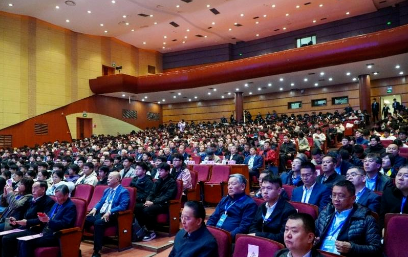 华商头条|从大地到星辰!498394号小行星正式命名“张伯声星”!