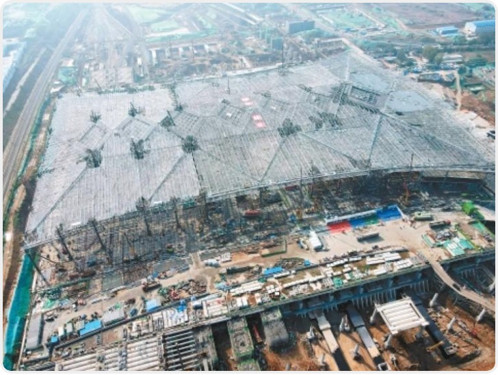 西安东站站房主体结构完工 共有1.2万个焊接节点