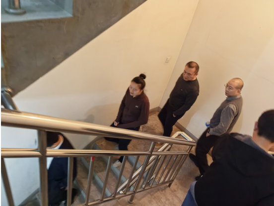 1ulSHX6dsID6cBOv.png image.png