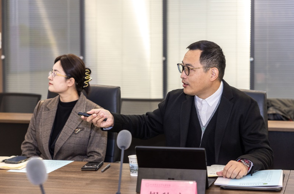 at4Ga12iIrV73Qkf.png image.png