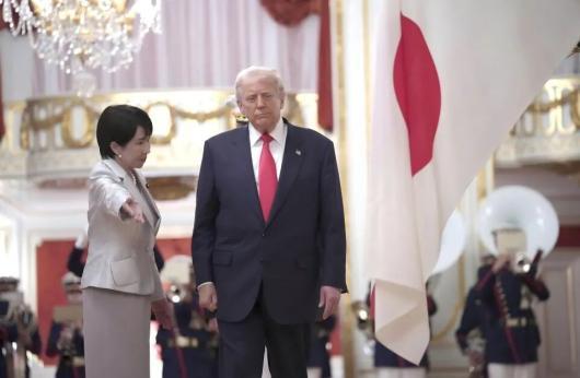 高市早苗急赶着“送大礼”,日本网民炸锅