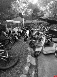 环境卫生差 车辆“霸道” 西安这些小区管理问题亟待解决