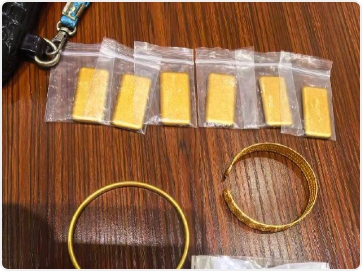 300克黄金落公交上 西安公交车司机妥善保管及时送还