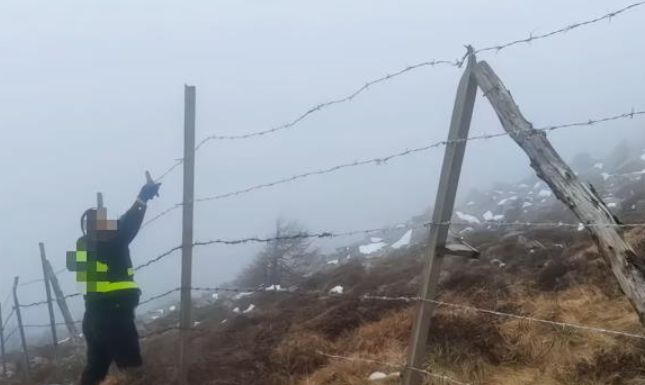 陕西太白山部分区域安装铁丝网 景区：保护区范围严禁穿越