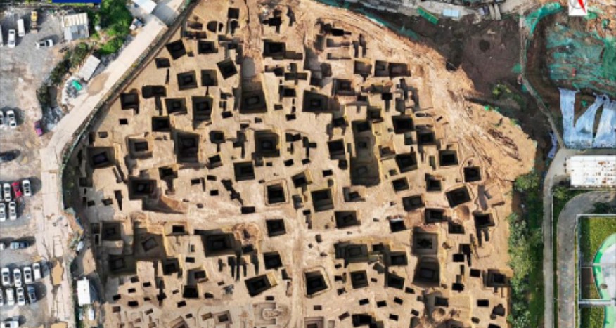 首次集中出现 西安发现25座战国积石墓