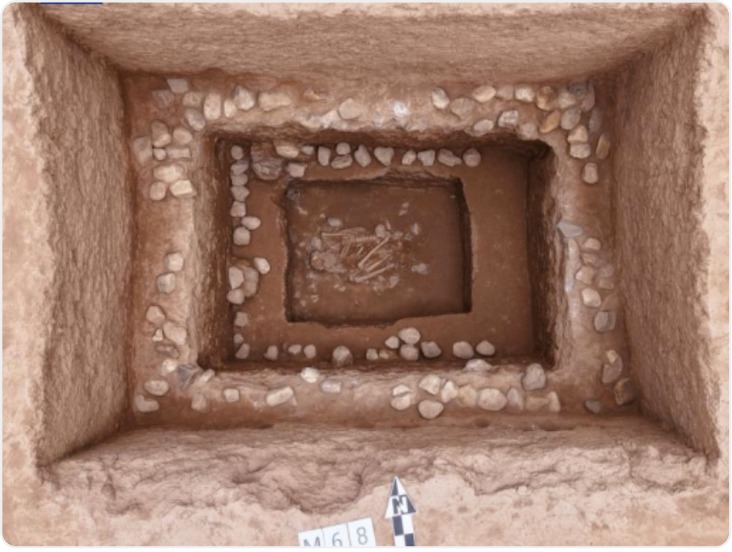 首次集中出现 西安发现25座战国积石墓