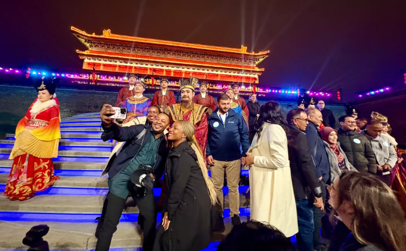 VYWBpwgjJp26IF3U.png image.png