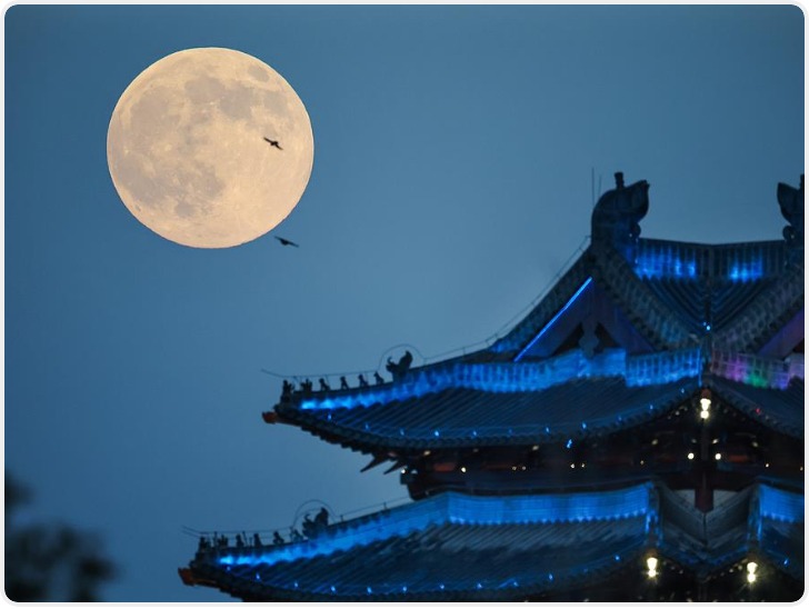 惊艳大图来了！一起“云赏”年度最大超级月亮